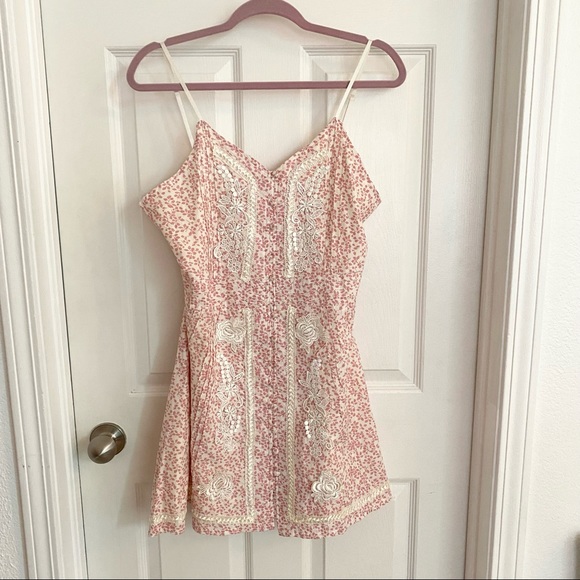 ob2-12 Dresses & Skirts - NWT pink and white oB2-12 dress